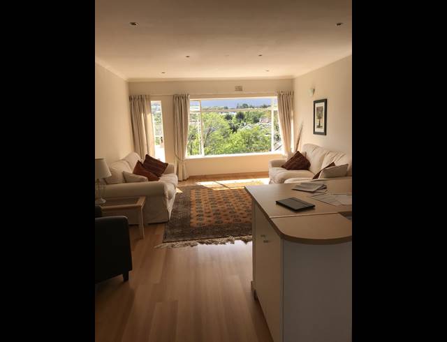 2 BEDROOM APARTMENT RENTED IN WYNBERG UPPER